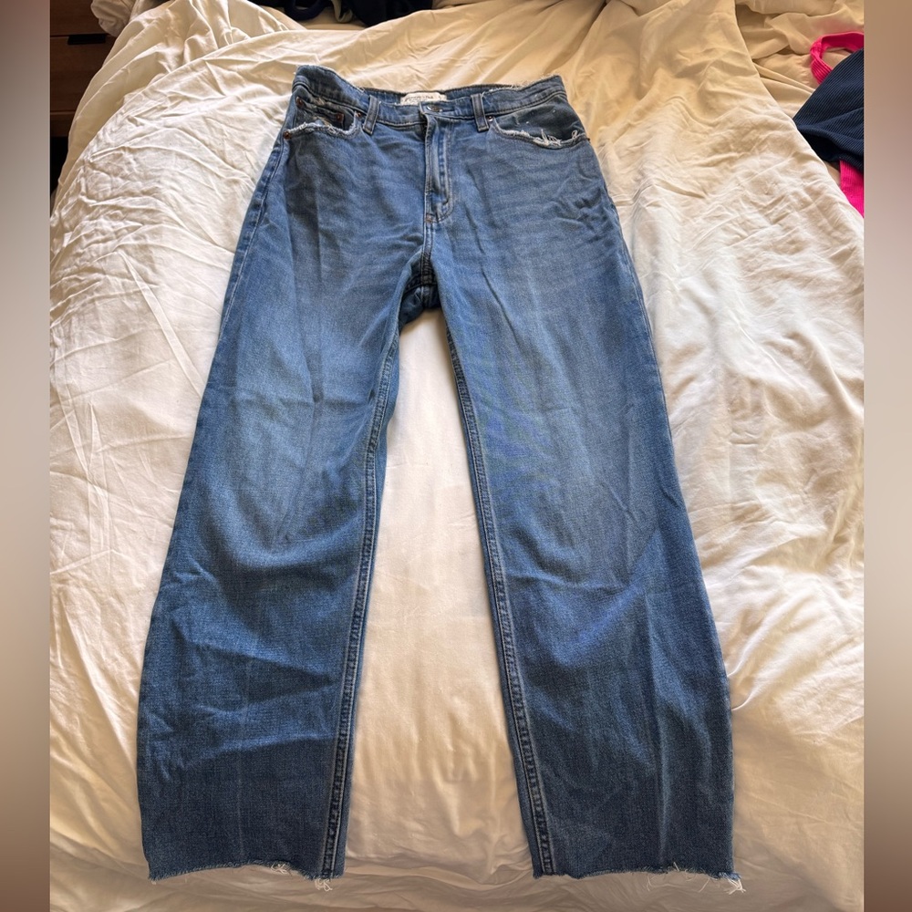 Abercrombie Ultra High Rise Ankle Straight Jean - Picture 8 of 11